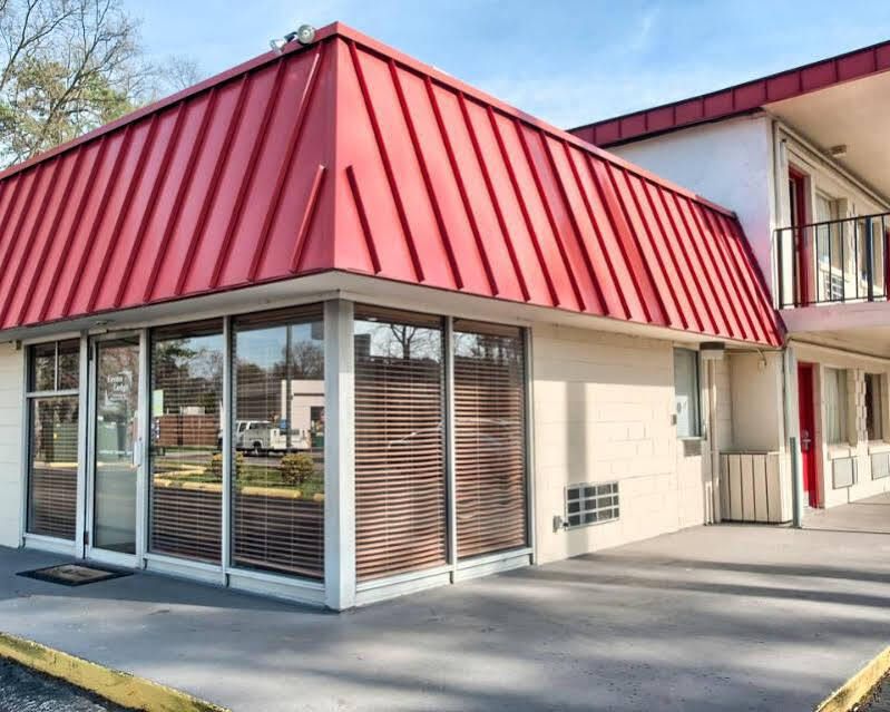 Inn Rodeway Richmond South 2*