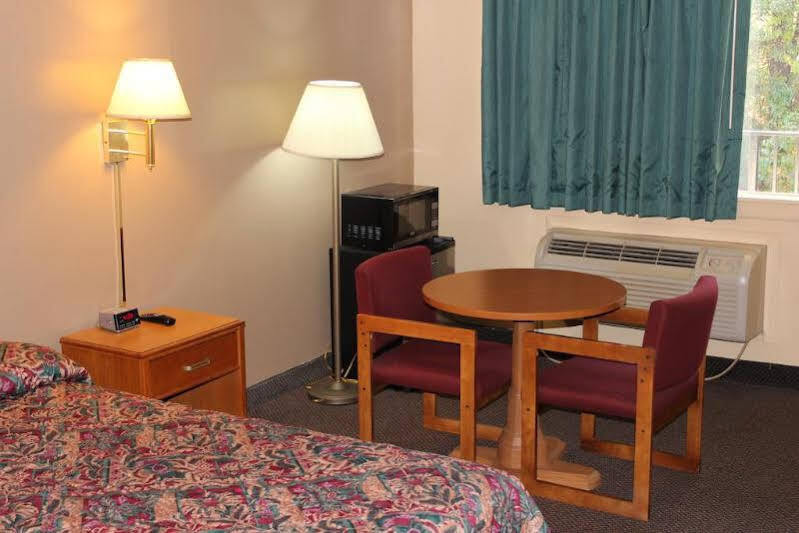 Rodeway Richmond South Inn Bellwood