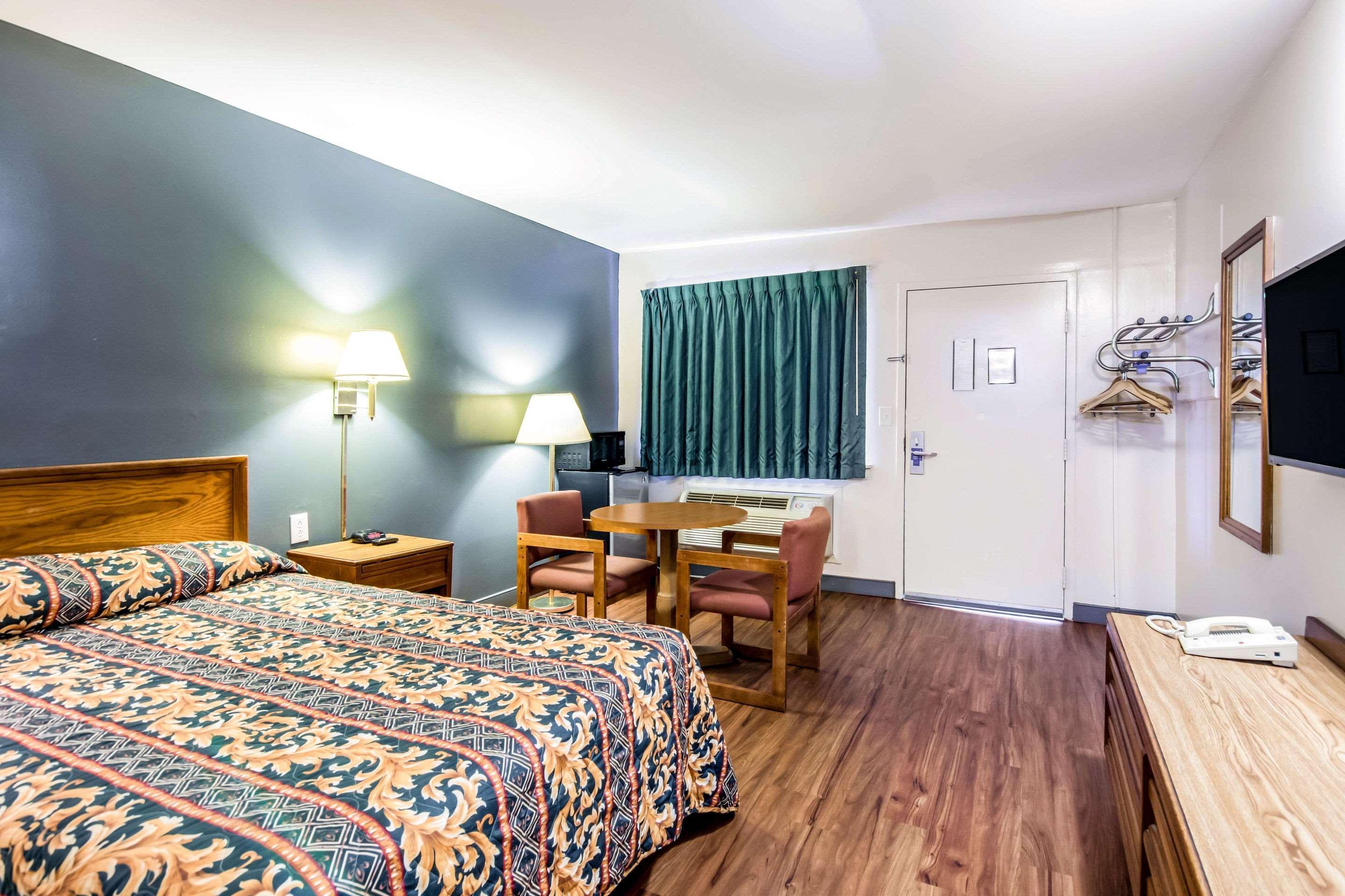 Rodeway Richmond South Mini-hôtel 2*